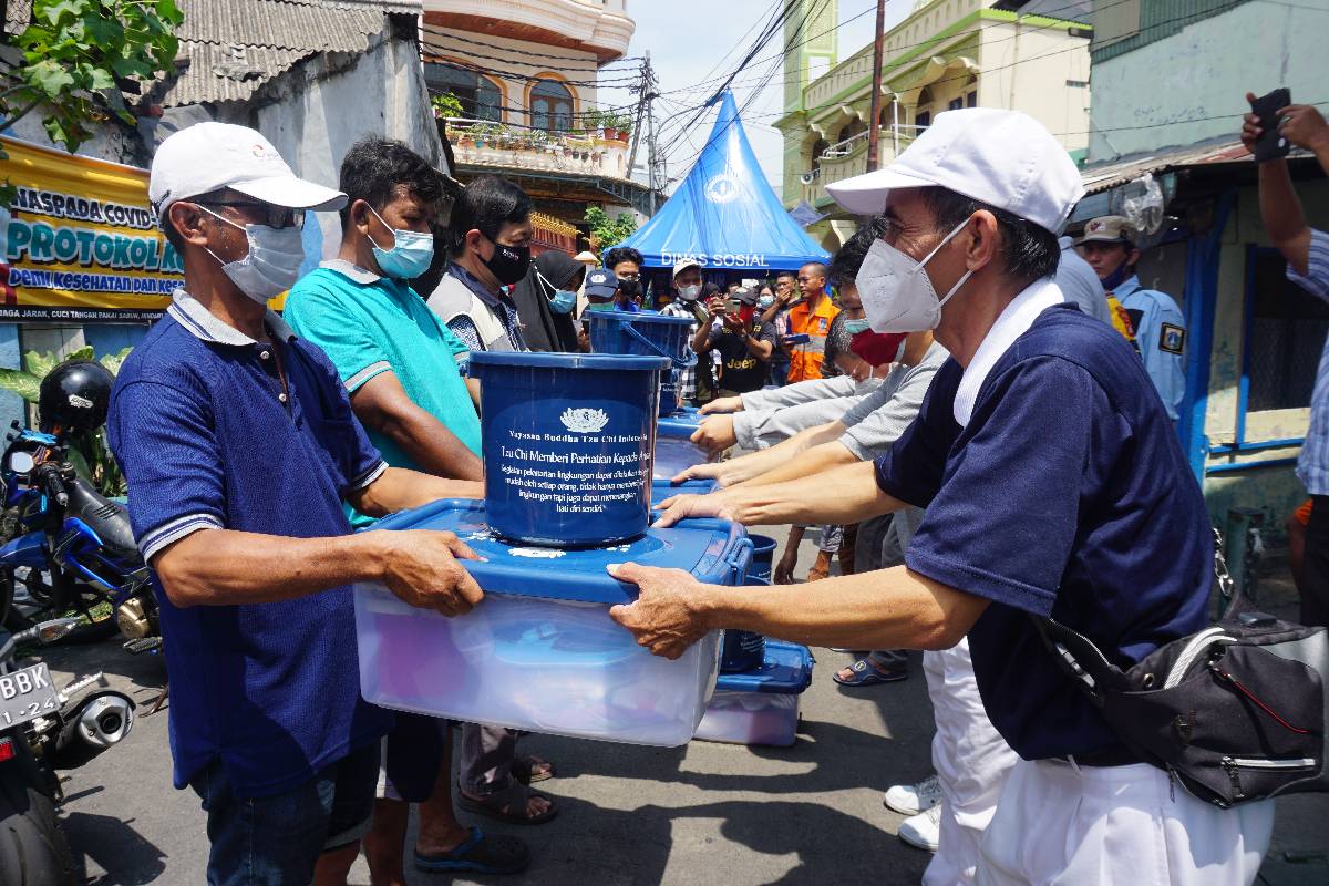 Bantuan Bagi Warga Korban Kebakaran di Tambora, Jakarta Barat