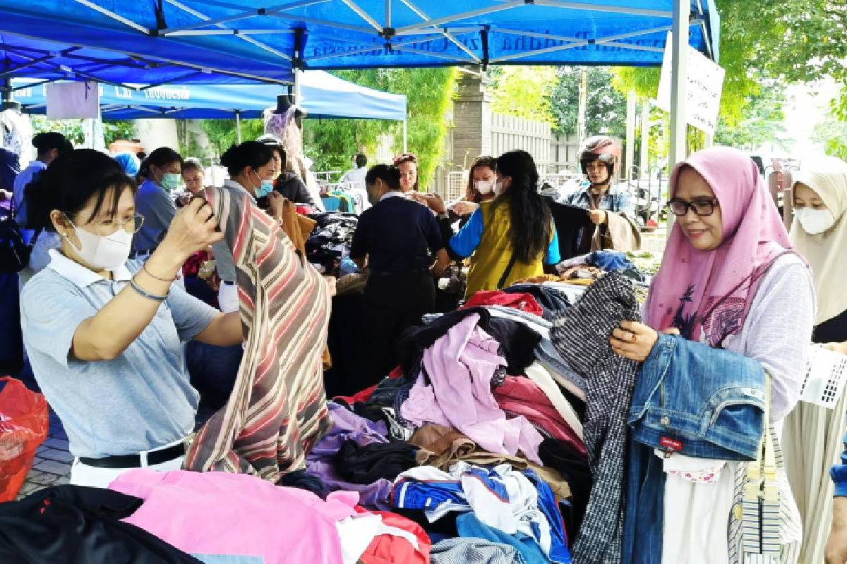 Beramal dengan Belanja Barang Bekas Layak Pakai