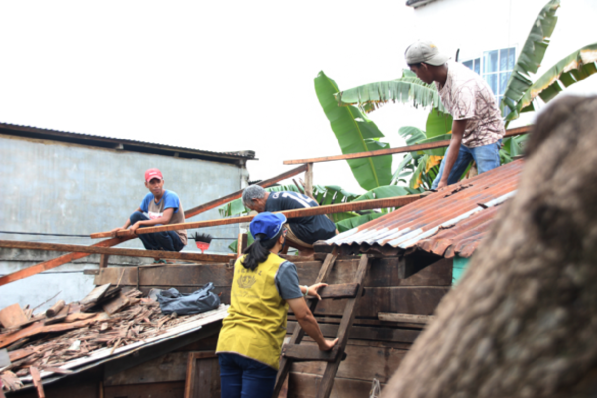 Menenteramkan Hati Warga Korban Angin Puting Beliung