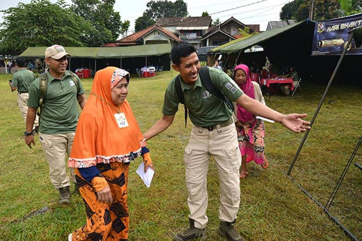 Baksos untuk Warga Sukamantri