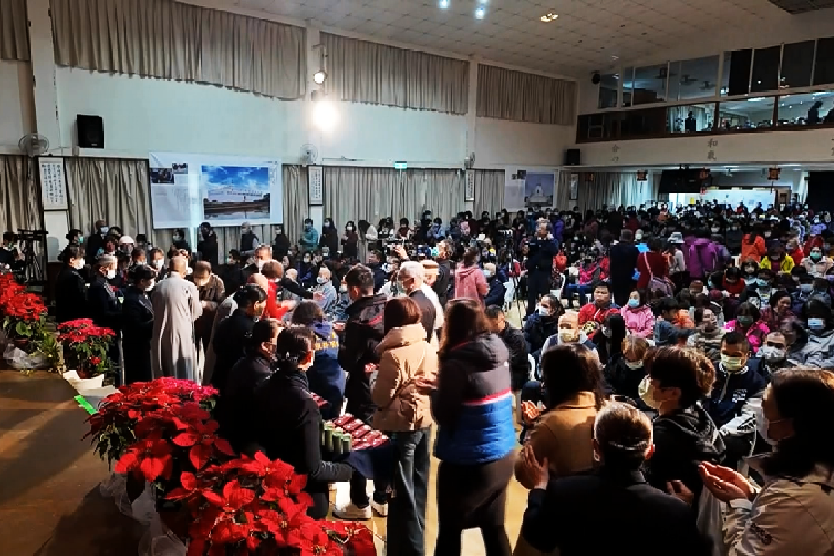 Ceramah Master Cheng Yen: Terjun ke Tengah Masyarakat untuk Melindungi Kehidupan dengan Kebajikan dan Cinta Kasih  