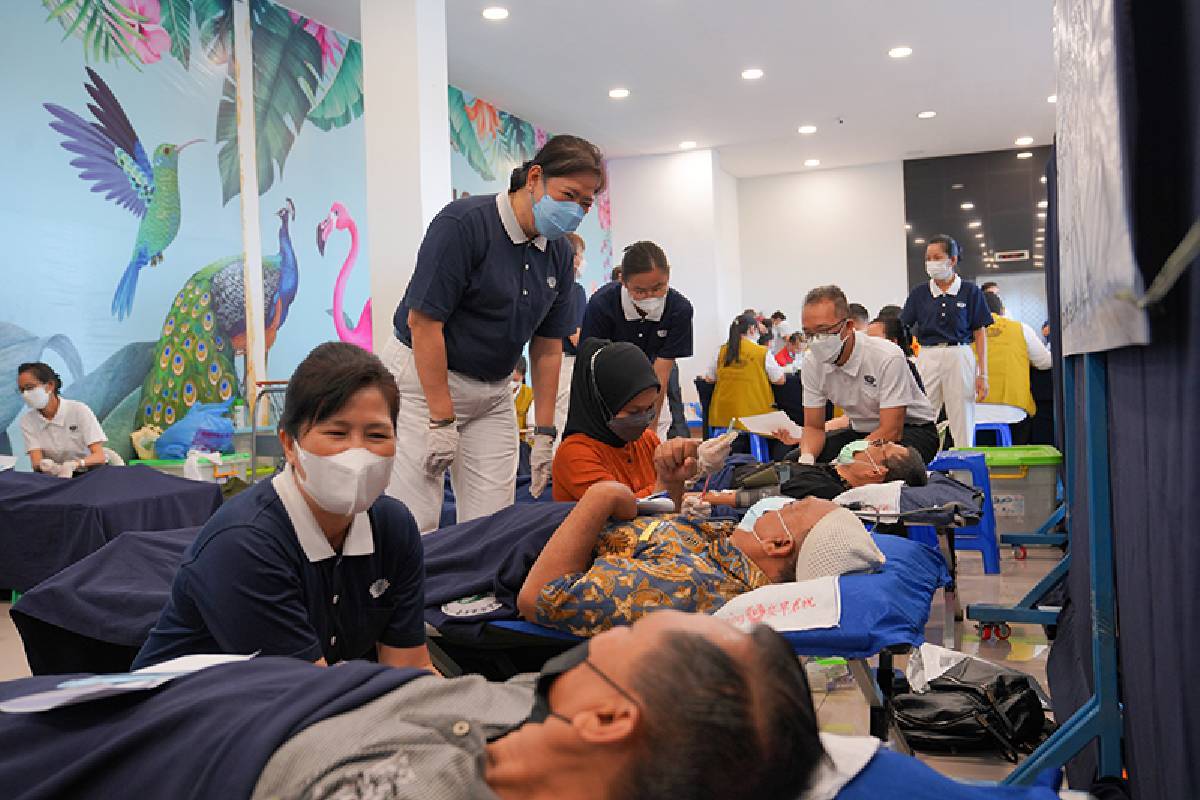 Tzu Chi Medan Gelar Donor Darah di Dua Lokasi