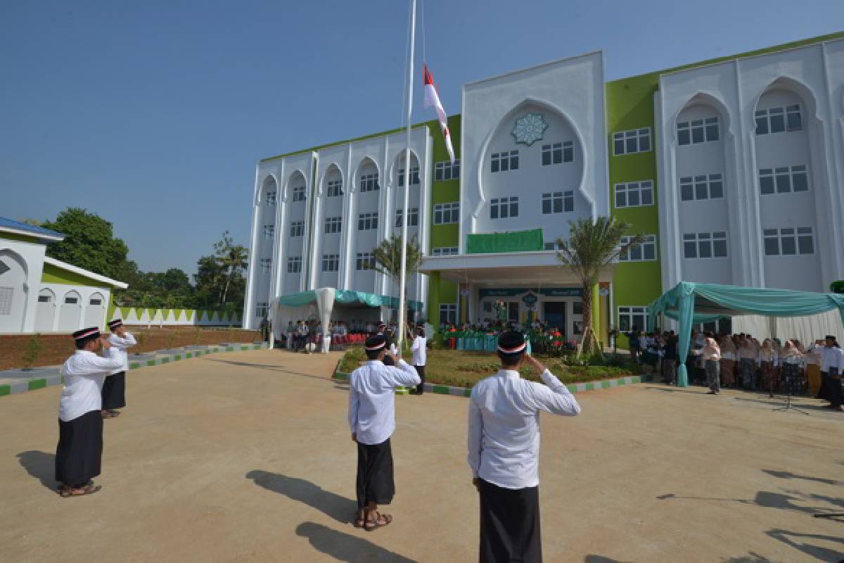 Makin Semangat Menimba Ilmu dengan Gedung Kampus yang Baru