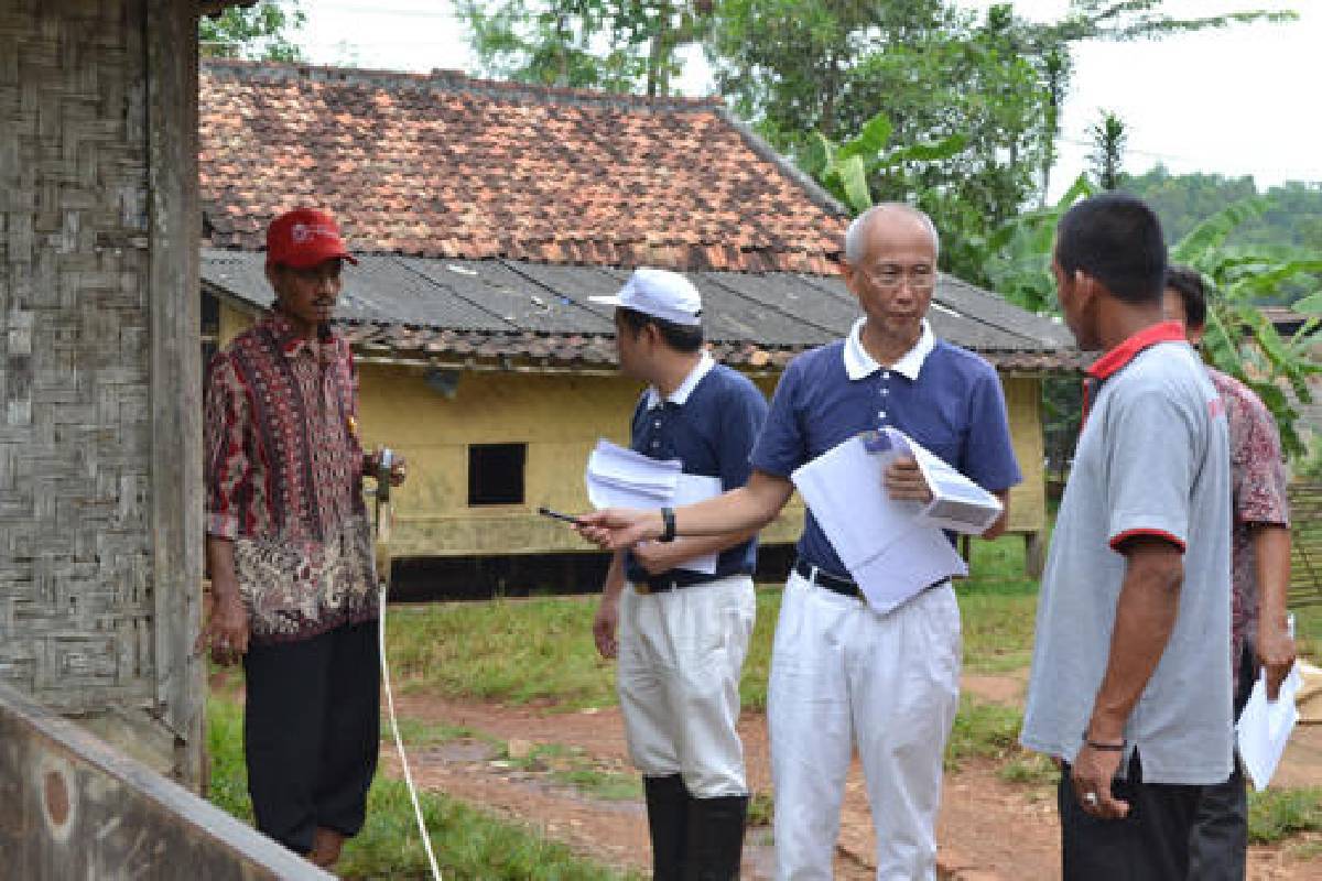 Mengukur Bentala Warga Bedah Rumah