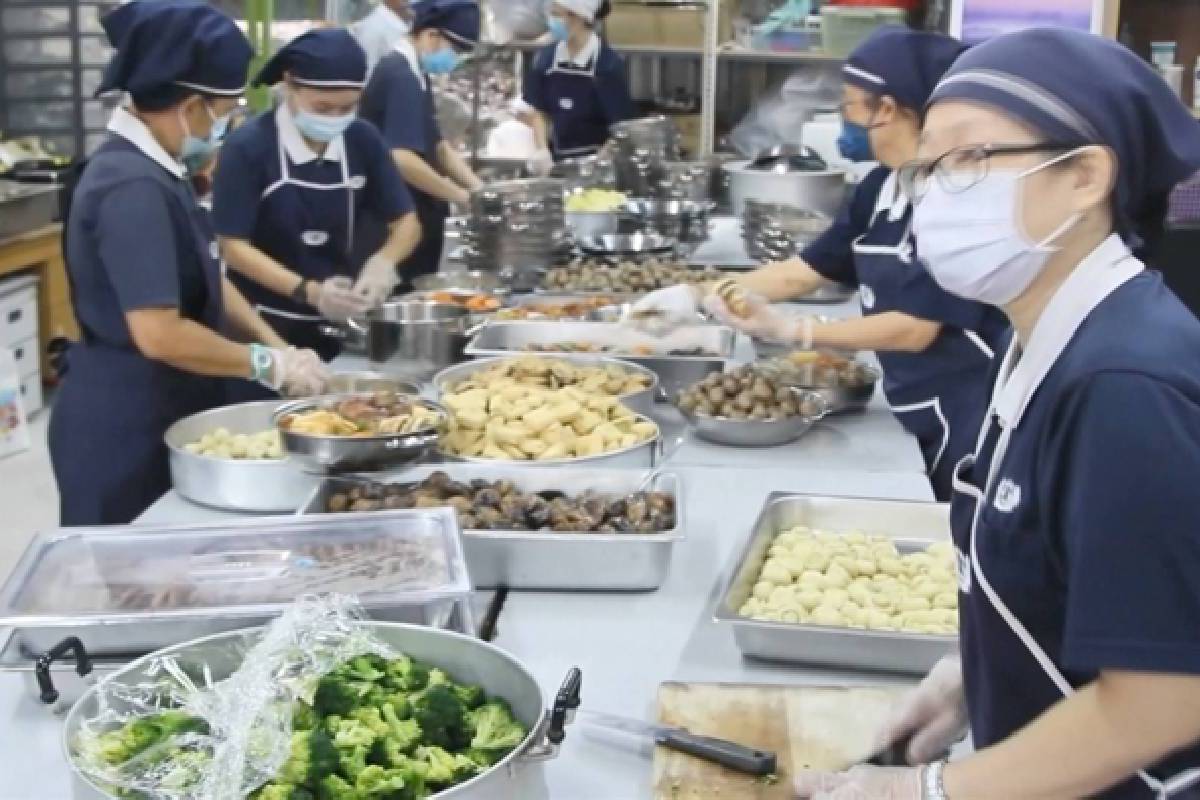 Ceramah Master Cheng Yen: Menyosialisasikan Vegetarisme dan Melestarikan Lingkungan dengan Cinta Kasih