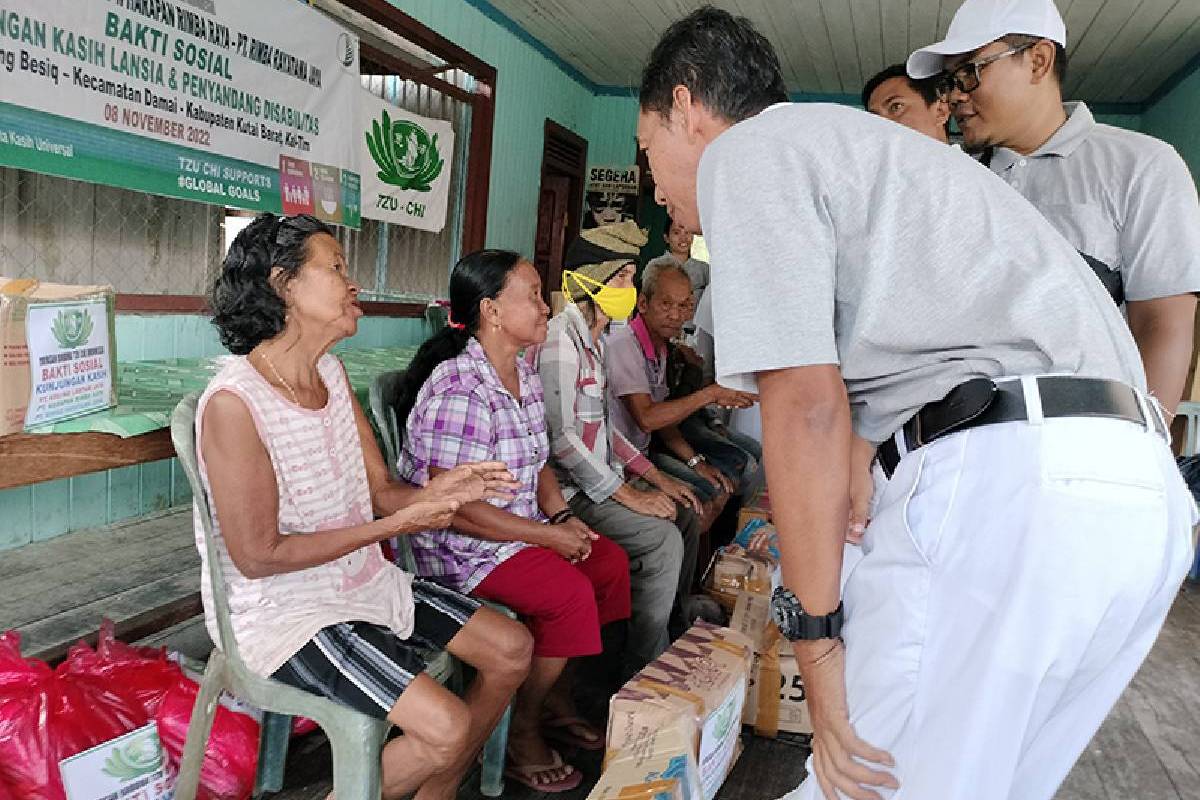 Kunjungan Kasih untuk Lansia Desa Besiq dan Bermai