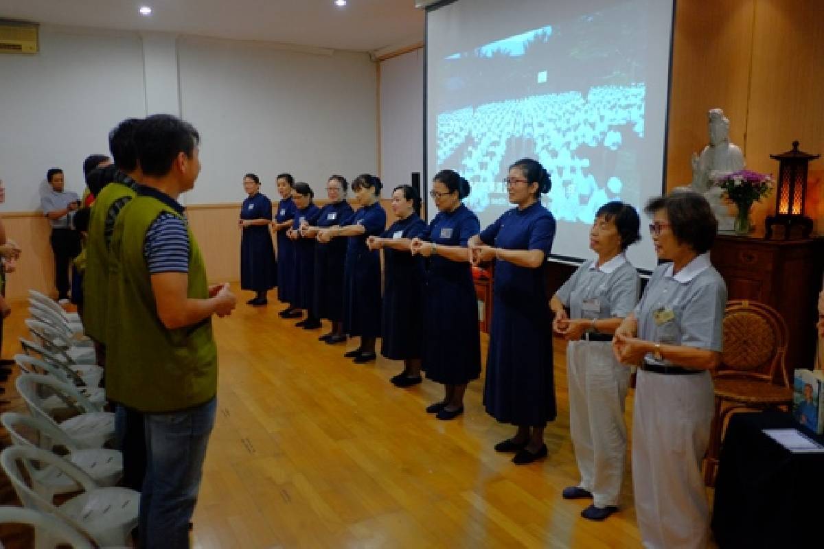 Mengenal Lebih Dekat Sosok Guru dan Tzu Chi lewat Sosialisasi