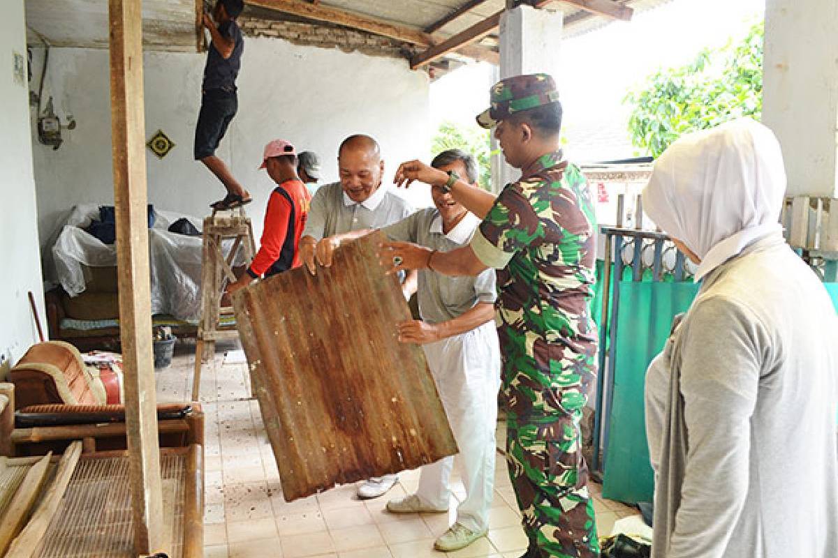 Renovasi Rumah Istri Pejuang