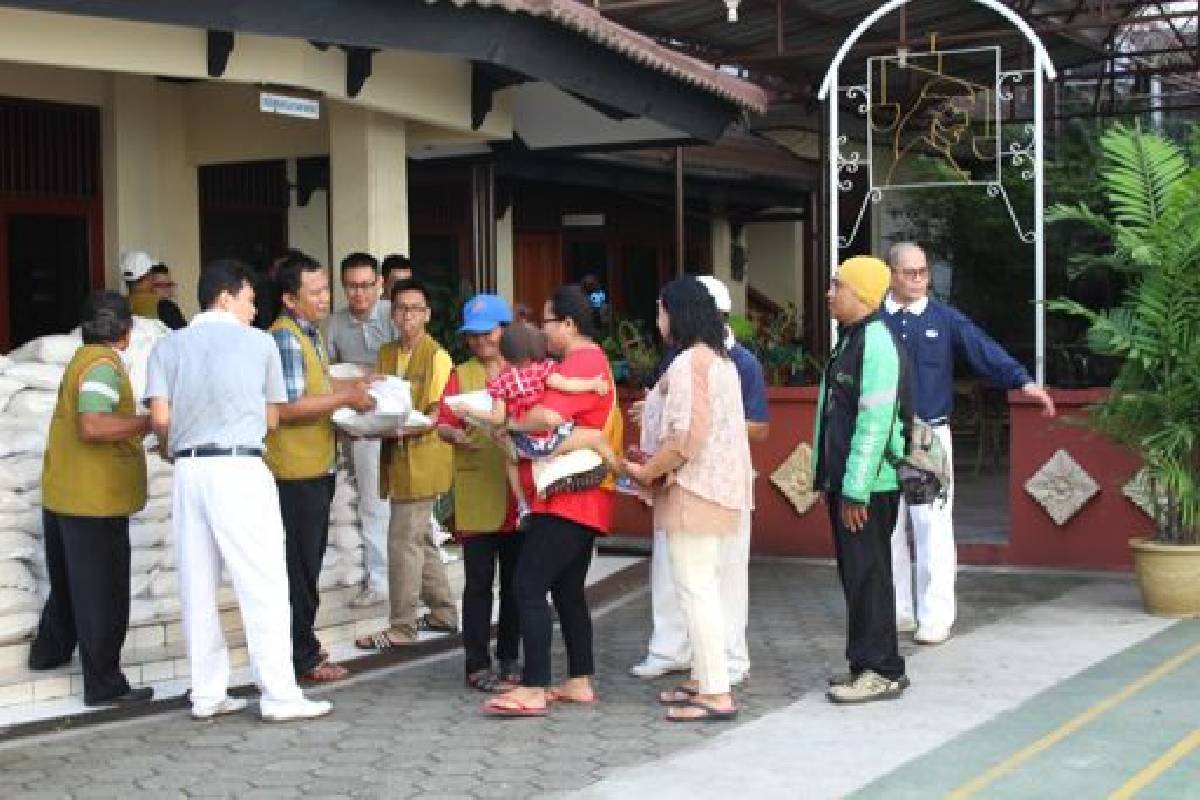 Kebahagiaan Terpancar Diraut Wajah Warga Tanjung Priok