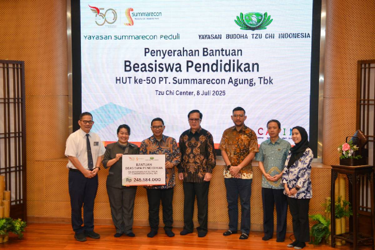 Rayakan HUT ke-50, Summarecon Berikan Beasiswa Pendidikan Lewat Tzu Chi