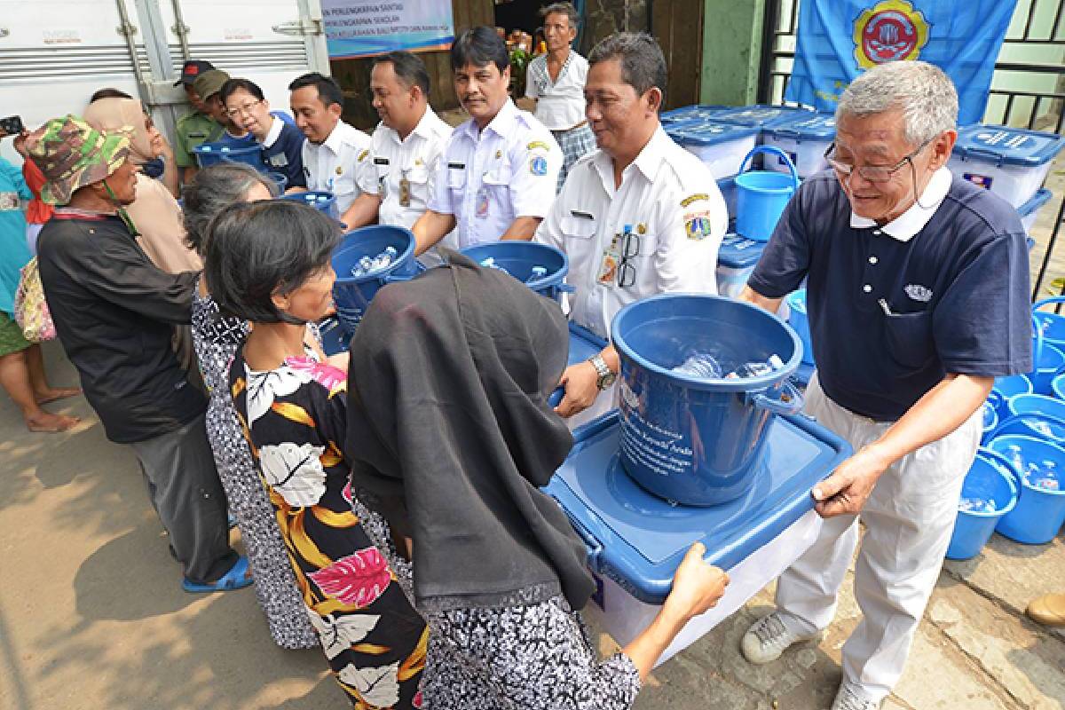 Perhatian dan Bantuan Paket Kebakaran di Jatinegara