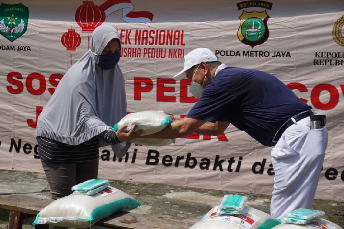 Bantuan Sosial Peduli Covid-19 Terus Disalurkan, Kali Ini Di Matraman Jakarta Timur 