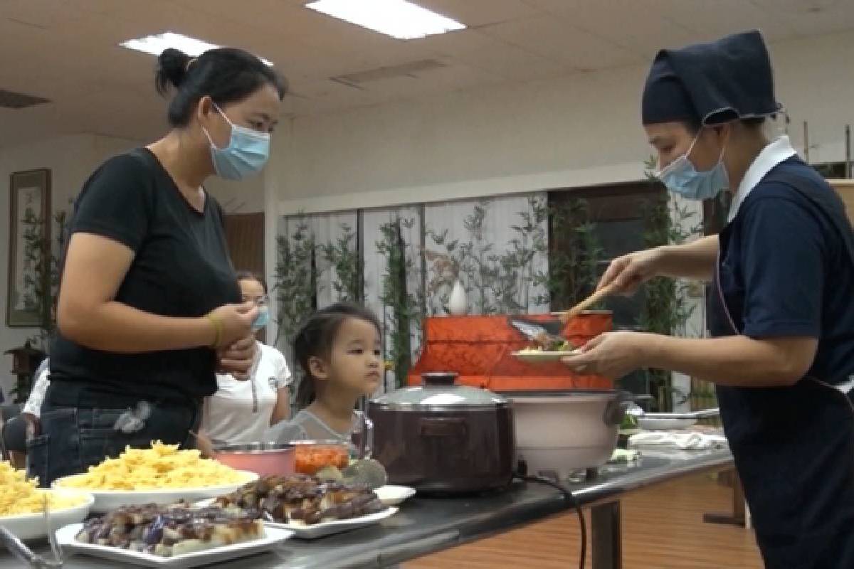 Ceramah Master Cheng Yen: Melenyapkan Ketamakan dengan Mengendalikan Nafsu Makan