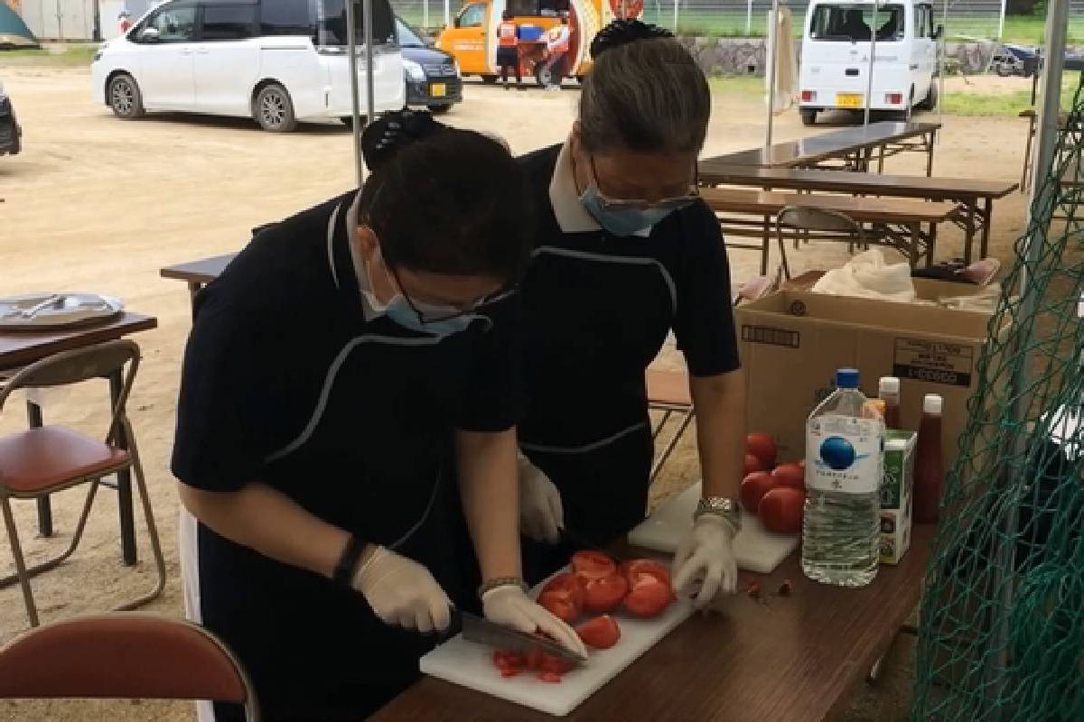 Ceramah Master Cheng Yen: Bersumbangsih dengan Hati Buddha dan Tekad Guru