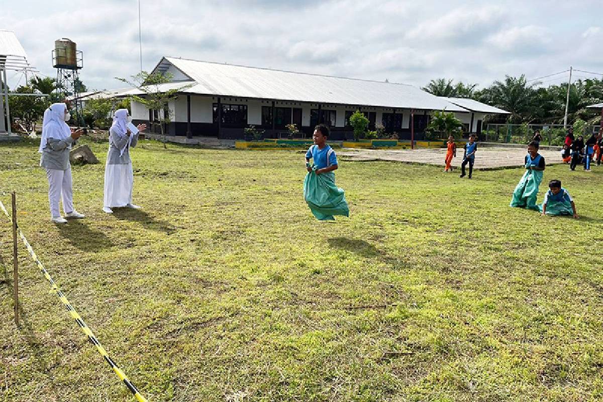 Berbagi Kebahagiaan dalam Peringatan Hari Anak Nasional 