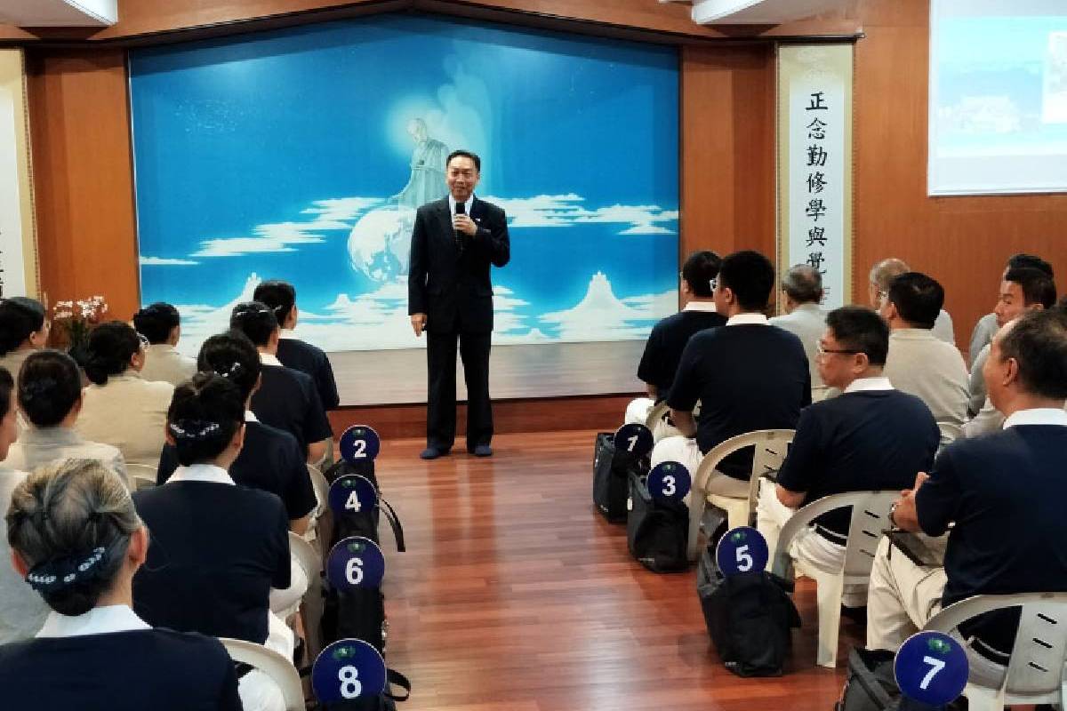 Mendalami Filosofi Tzu Chi dengan Pelatihan Relawan Abu Putih 