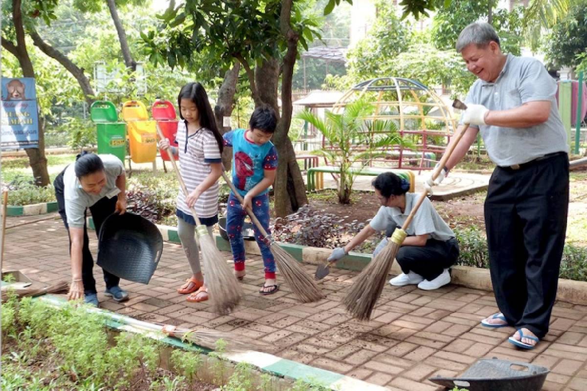 Menimbun Berkah dari Sampah