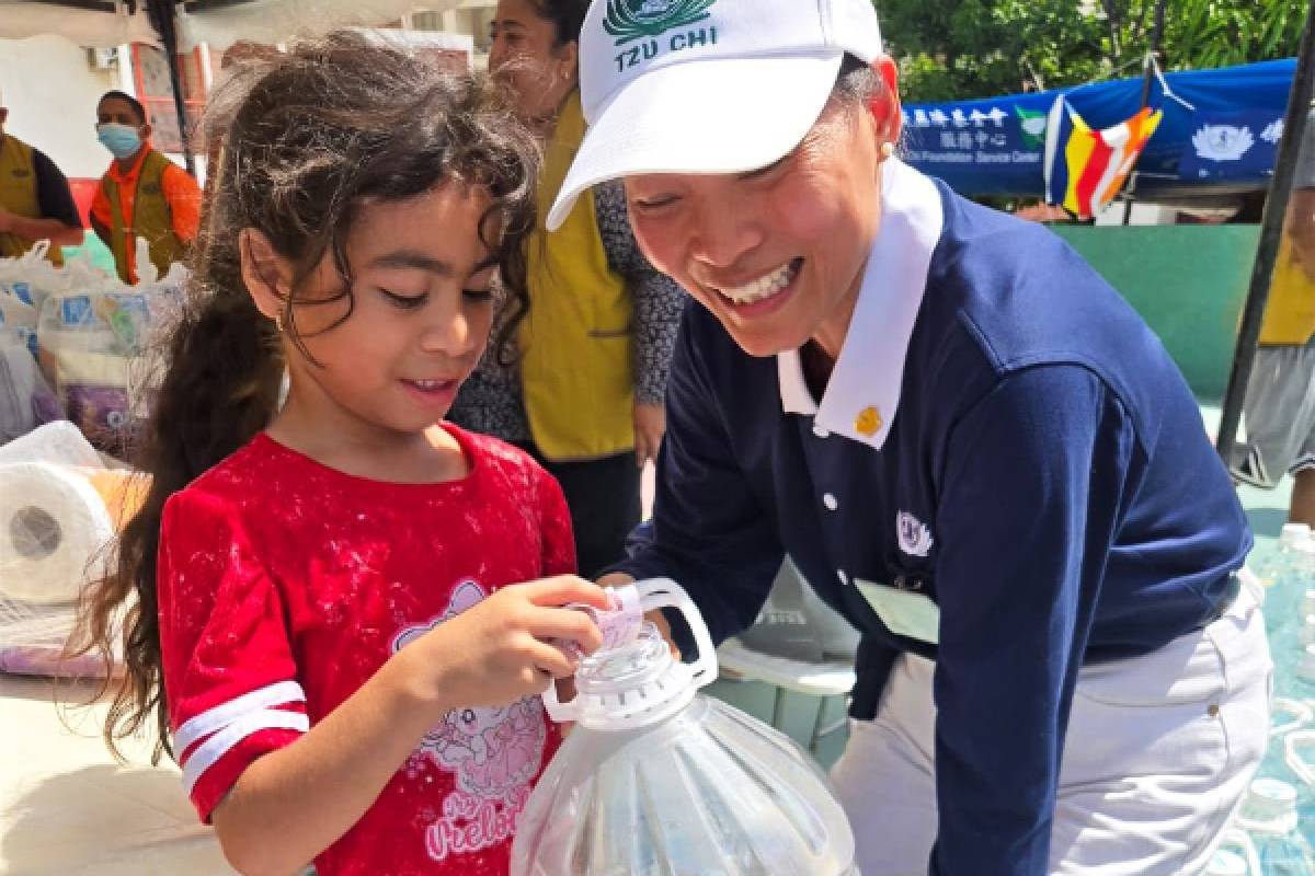 Tzu Chi International: Bantuan Kemanusiaan Tzu Chi Bagi Korban Gempa Venezuela