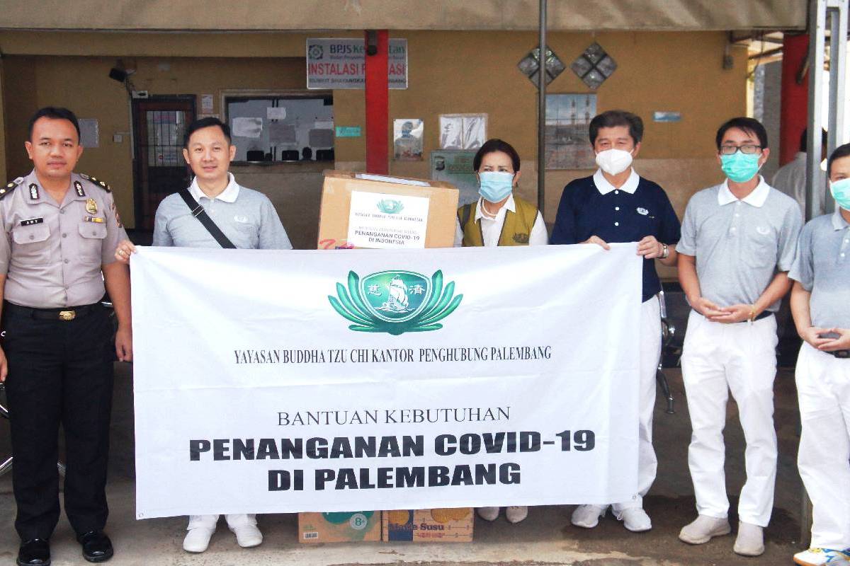 Dukungan Tzu Chi Palembang kepada Rumah Sakit yang Tangani Pasien Covid-19