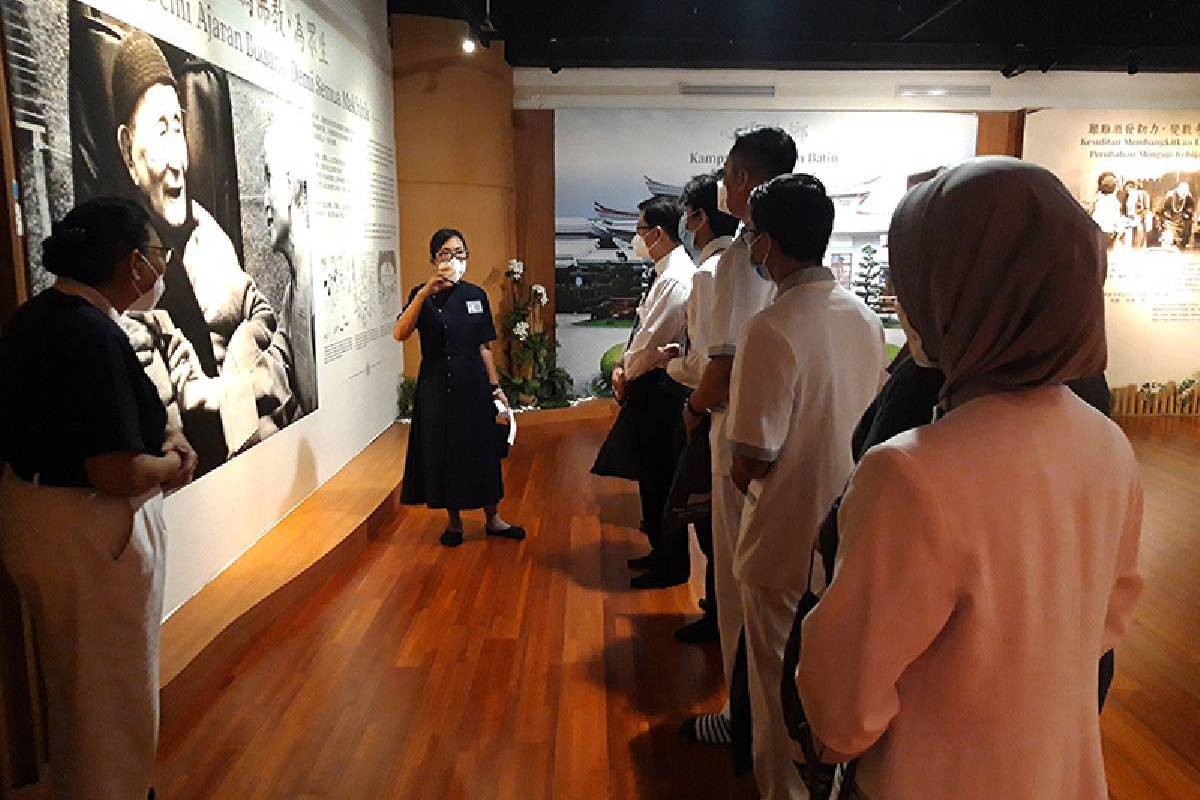 Membekali Tim Medis Tzu Chi Hospital dengan Teladan Humanis