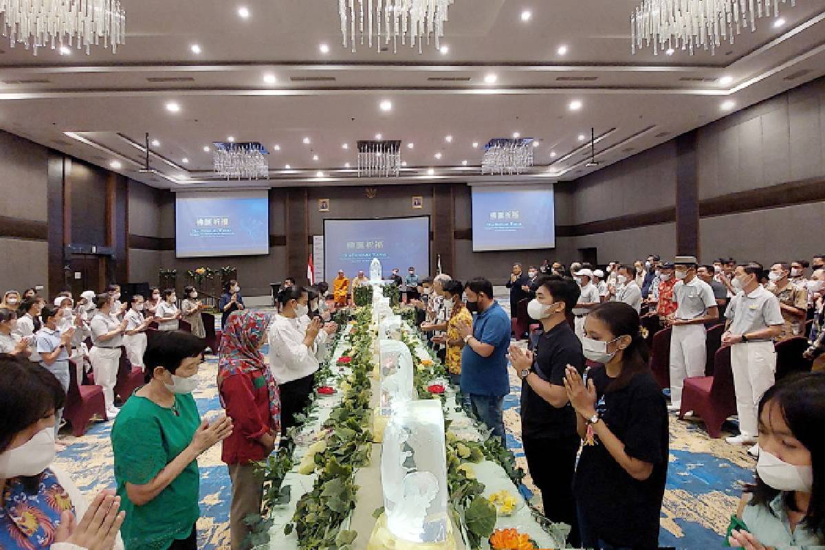 Perayaan Waisak di Tzu Chi Biak