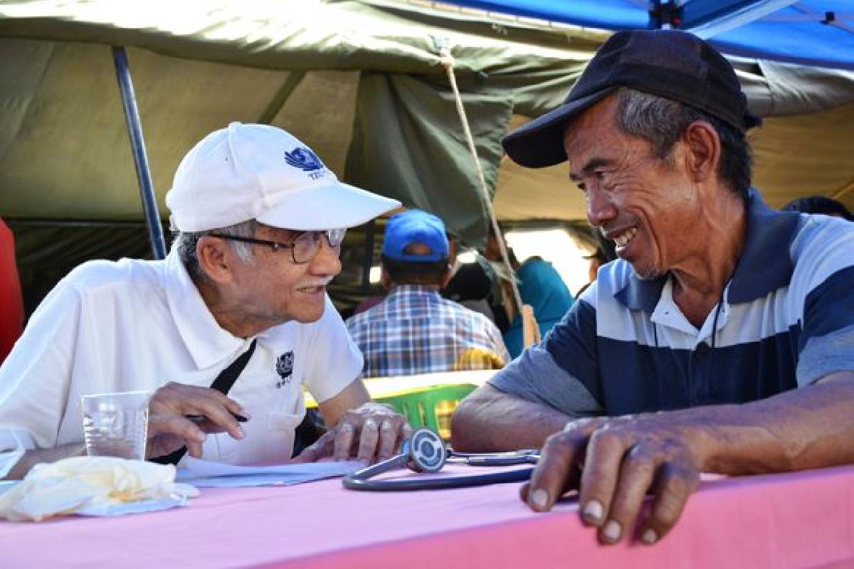 Bakti Sosial Pengobatan Umum dan Gigi