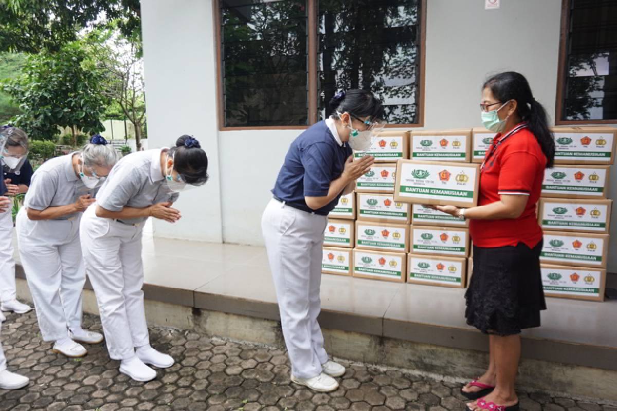 Berbagi Kasih Sambut Natal dan Tahun Baru