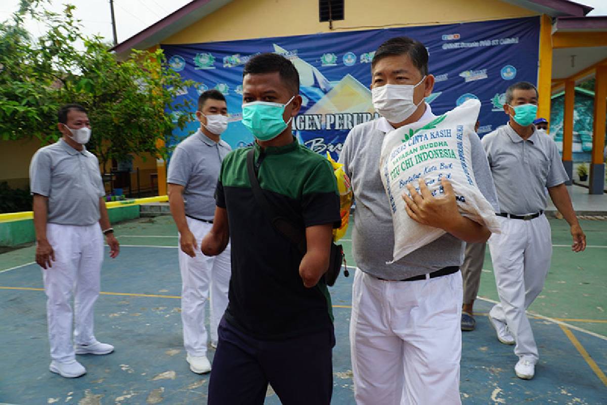 Bantuan Paket Cinta Kasih untuk Warga Percut Sei Tuan