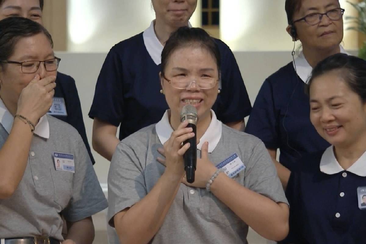 Ceramah Master Cheng Yen: Kuntum-kuntum Teratai Menghasilkan Benih Tak Terhingga