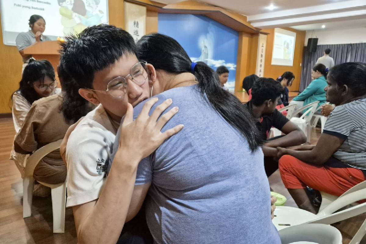 Mewujudkan Generasi Penuh Cinta Kasih dan Berbakti