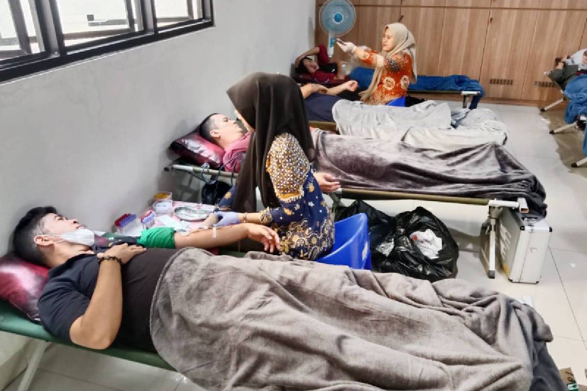 Semangat Relawan Tzu Chi Lampung Warnai Donor Darah Triwulanan