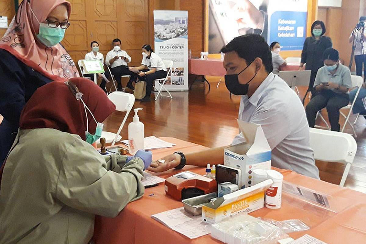 Aksi Donor Darah Mengawali Rangkaian Perayaan HUT DAAI TV ke-15
