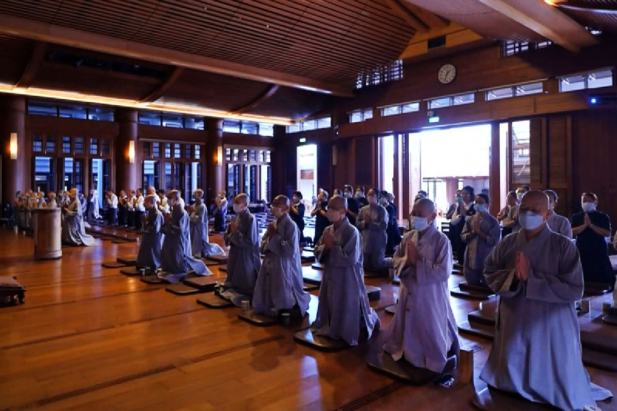 Ceramah Master Cheng Yen: Mewariskan Silsilah Dharma Jing Si