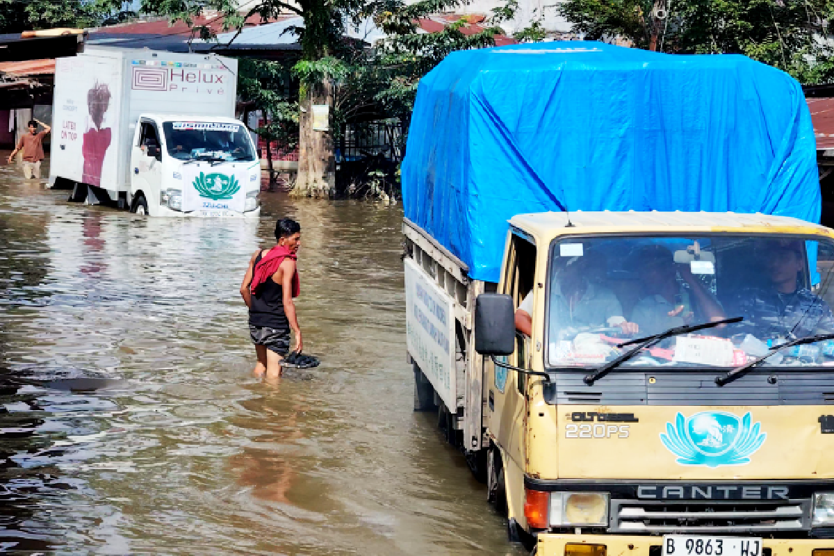 Bantuan Bencana Banjir Di Sumatera: Tzu Chi Medan Ringankan Beban Warga Tanjung Pura