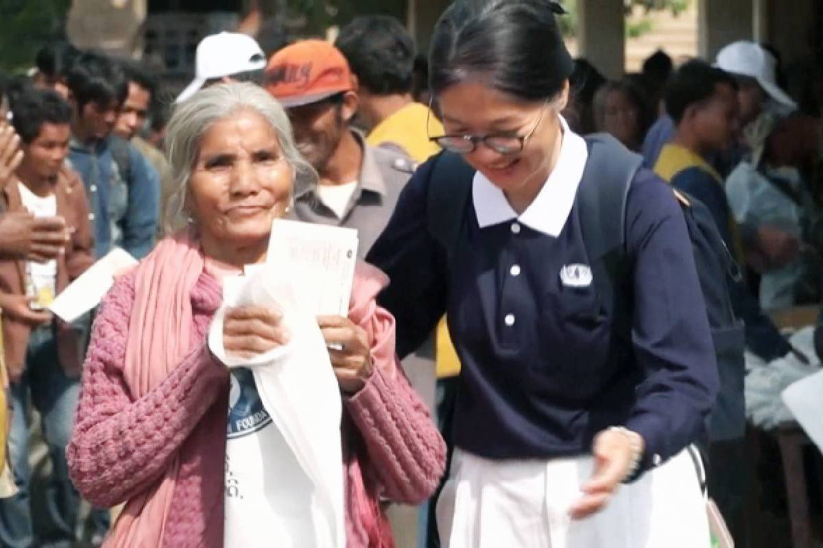 Ceramah Master Cheng Yen: Mengatasi Keterbatasan Demi Menginspirasi Orang Banyak