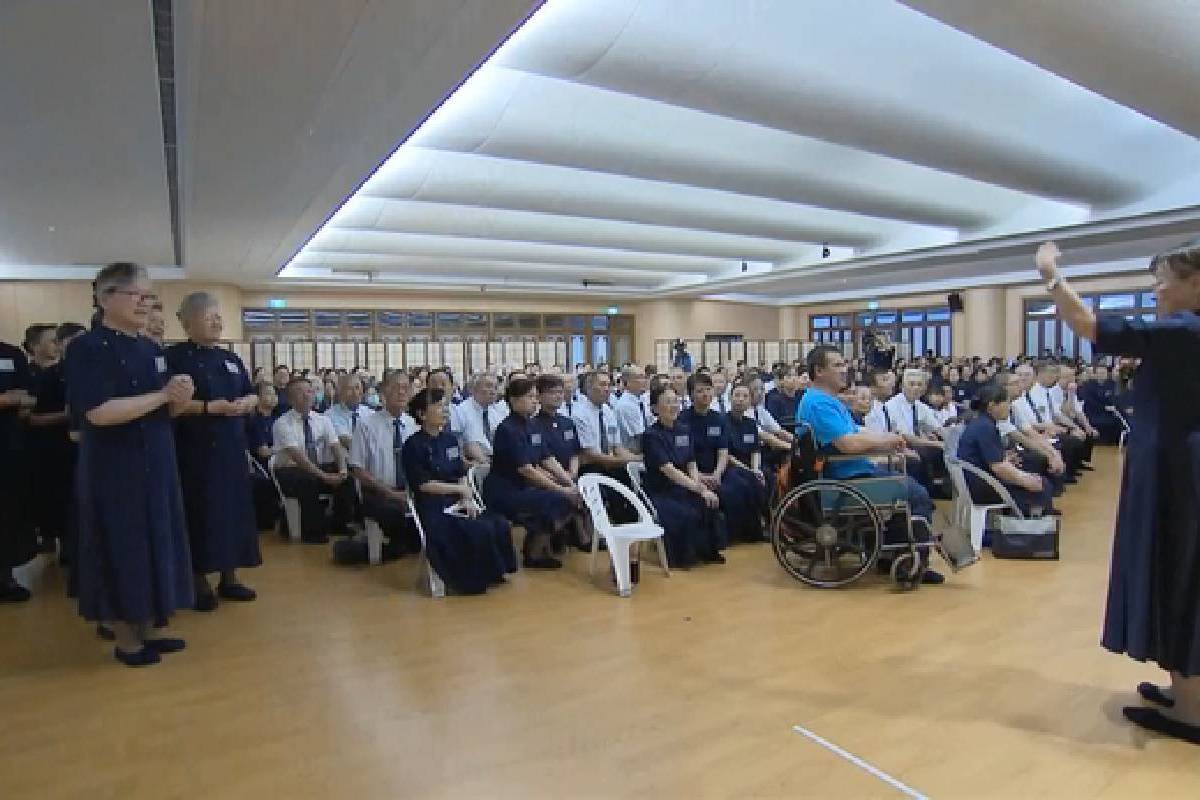 Ceramah Master Cheng Yen: Merajut Jalinan Kasih dengan Kesatuan Hati dan Tekad