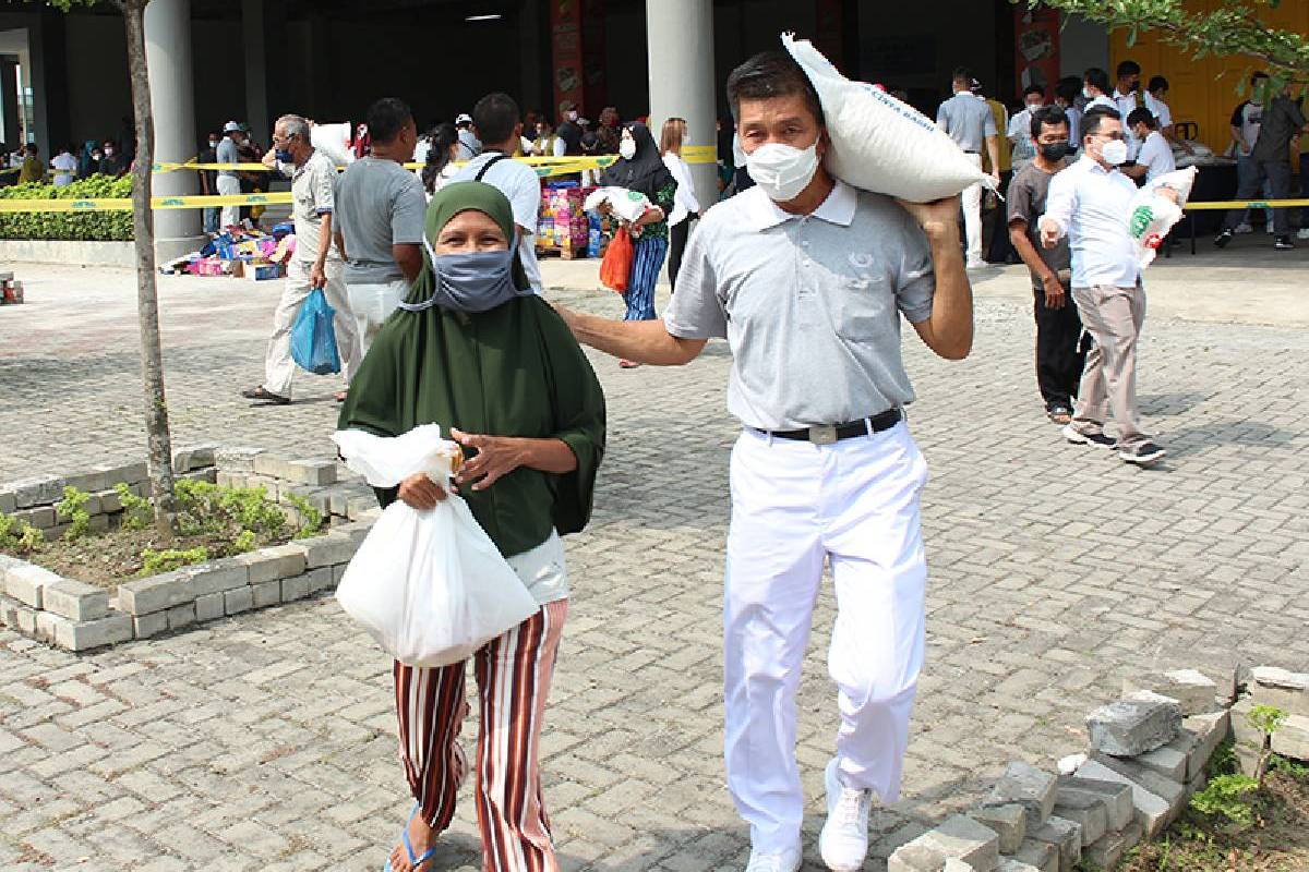 Paket Lebaran 2022: Sembako Cinta Kasih di Bulan Ramadan