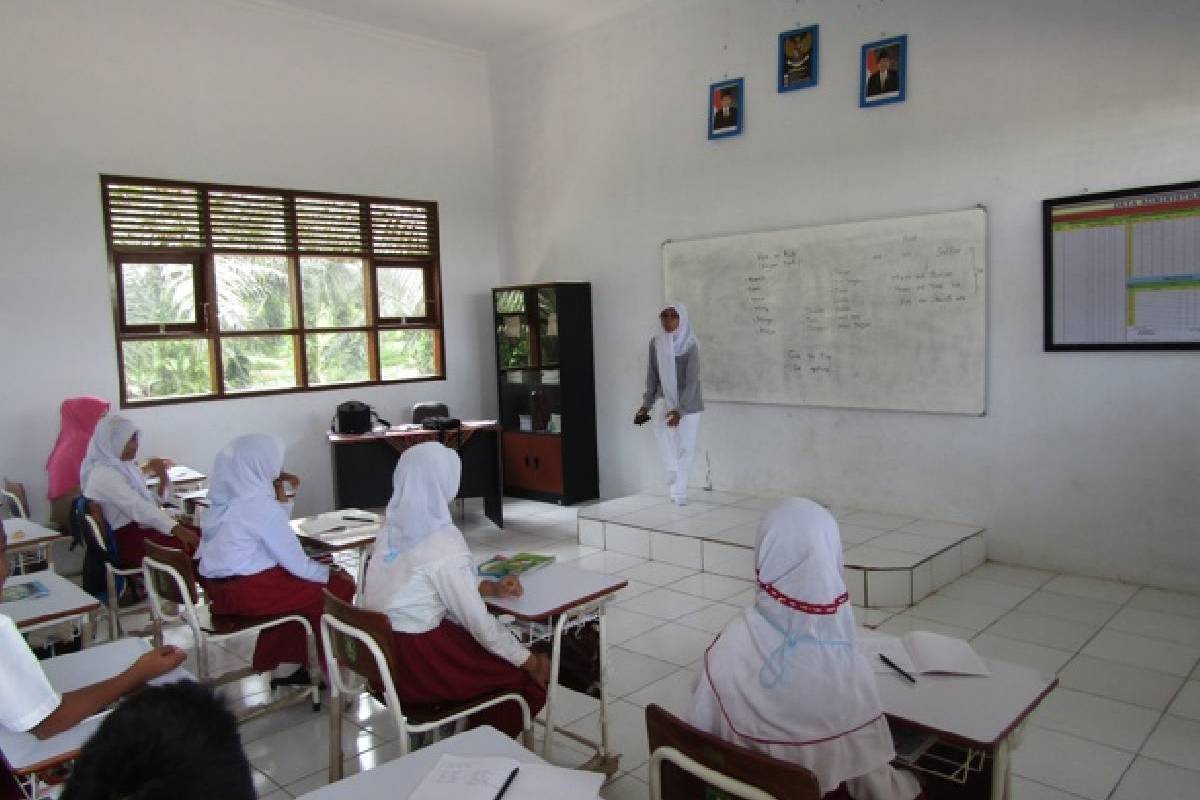 Berbagi Cinta Kasih Melalui English Class