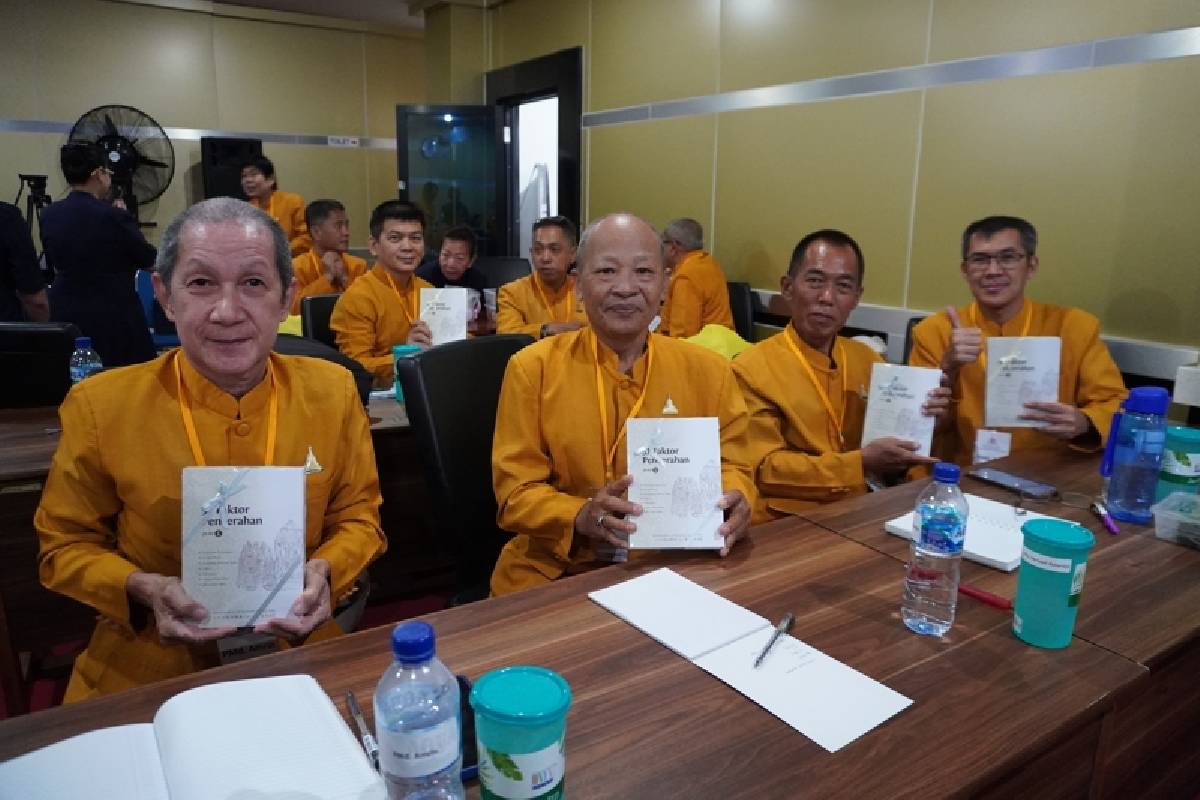 Buku Tiga Puluh Tujuh Faktor Pencerahan, Sebuah Bekal yang Sangat Penting 