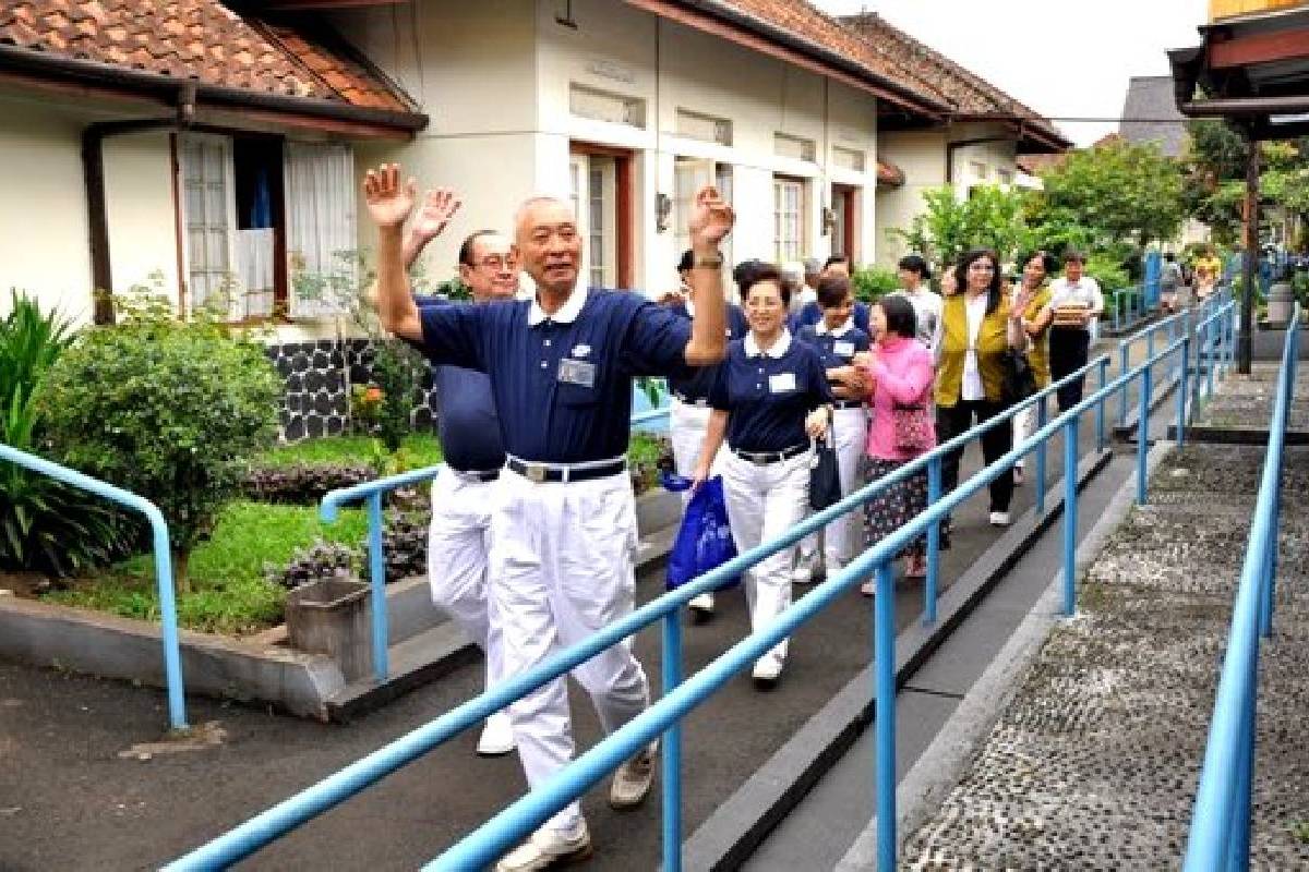 Meluangkan Waktu untuk Berbagi Kasih