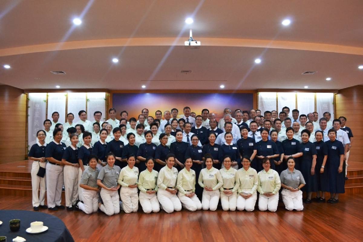 Kunjungan Pengusaha dan Relawan Tzu Chi Singapura