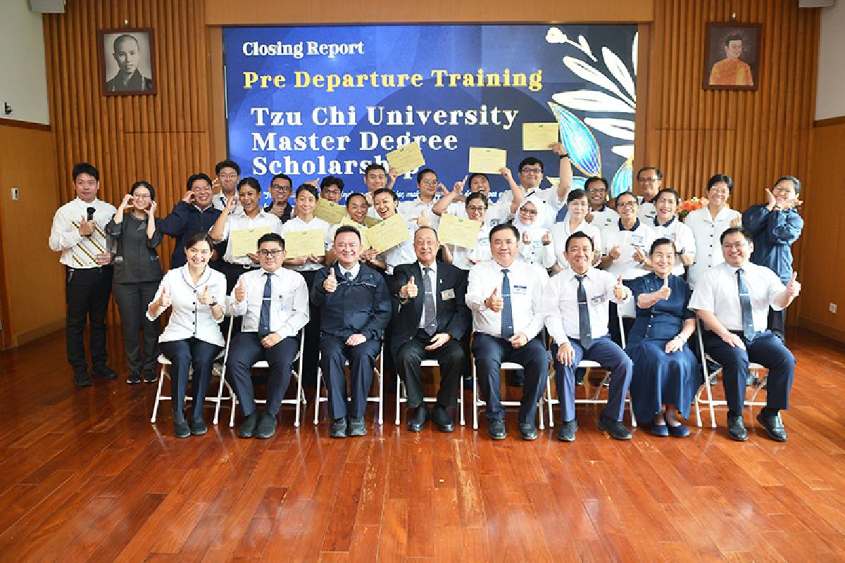 Siap Melangkah ke Tzu Chi University Taiwan, Peserta Beasiswa S2 Selesaikan Pelatihan