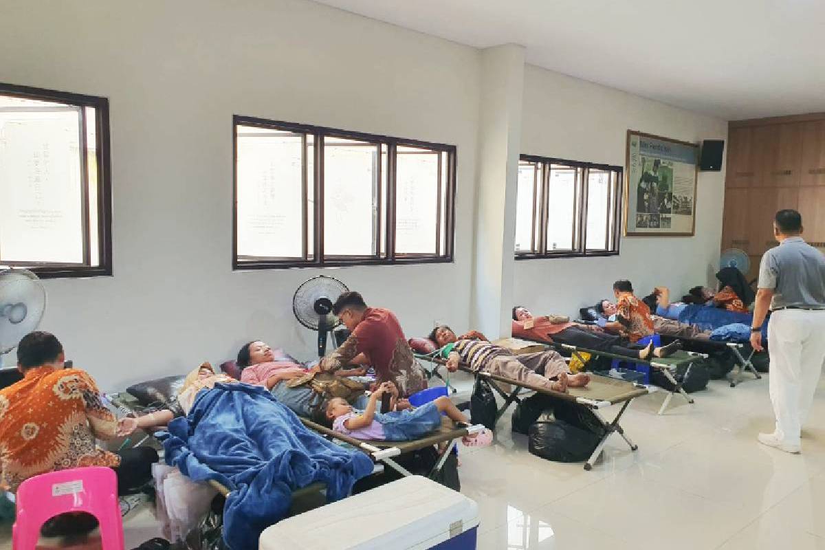 Semangat Relawan Tzu Chi Lampung Warnai Donor Darah Triwulanan