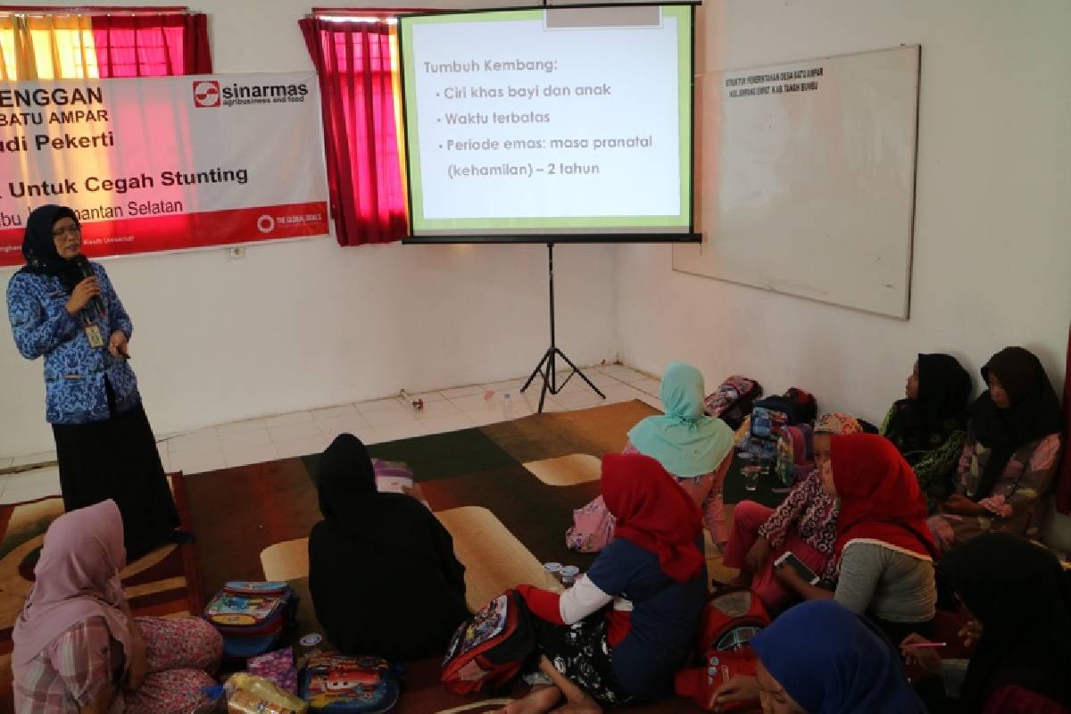 Penyuluhan Bagi Orang Tua dan Anak di Desa Batu Ampar