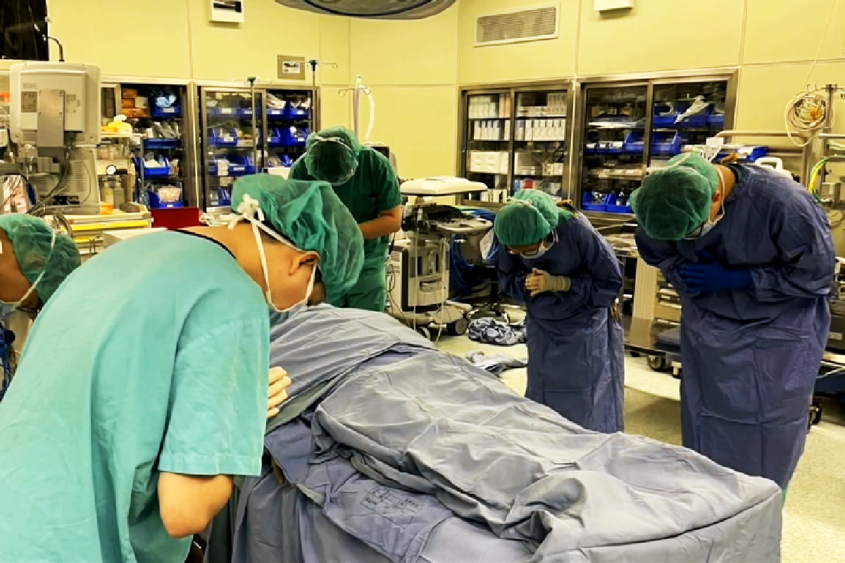 Ceramah Master Cheng Yen: Menyembuhkan Orang yang Sakit dan Menolong Orang yang Menderita