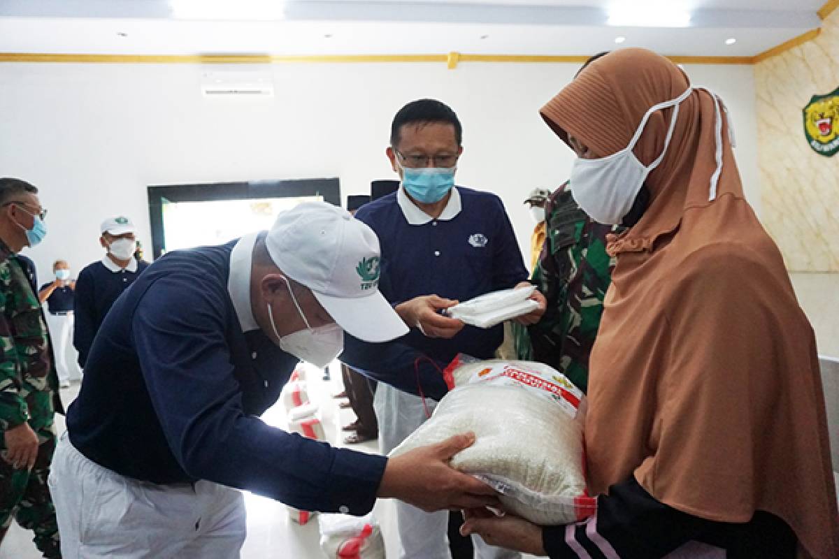 Tiga Ribu Paket Bantuan Sosial Peduli Covid-19 Mengalir hingga ke Serang, Banten