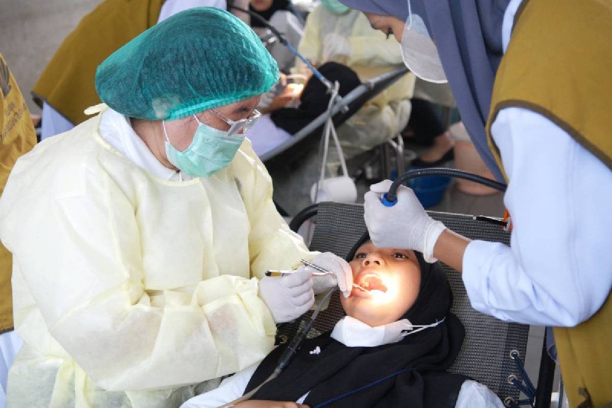 Tzu Chi Hadirkan Semangat Lewat Baksos Kesehatan Umum dan Gigi di Pesantren Nurul Iman, Bogor