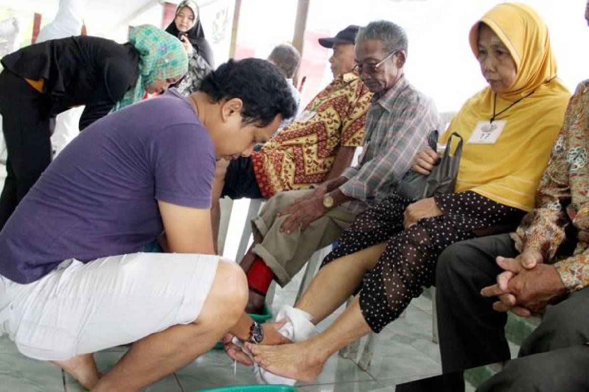 Kasih Sayang Anak untuk Orang Tua