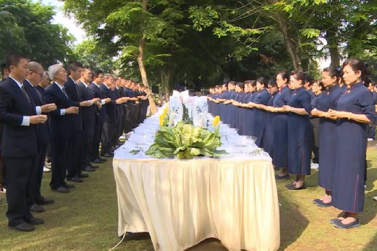 Ceramah Master Cheng Yen: Mempertahankan Cinta Kasih untuk Melakukan Daur Ulang dan Misi Amal