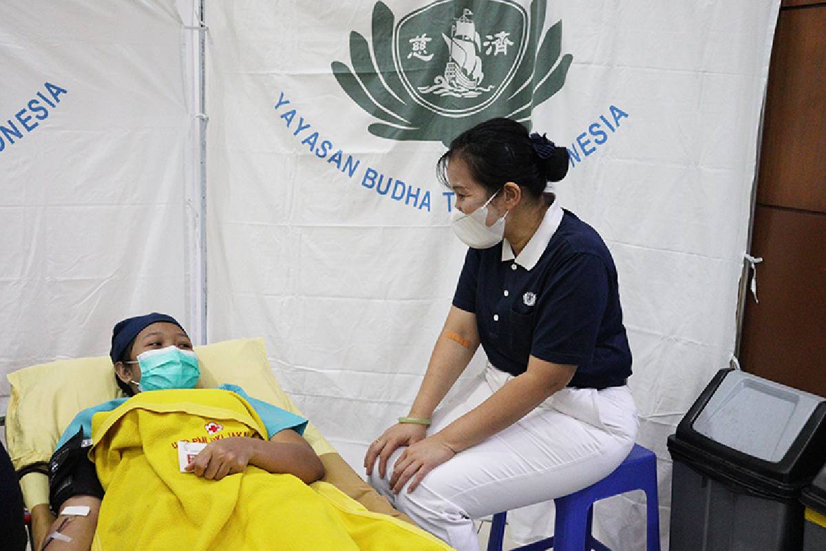 Sehari Berbuat Kebajikan dengan Donor Darah